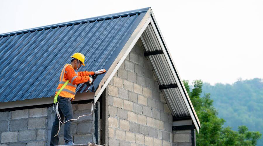 Expert new roof installation services in Oxford, MI