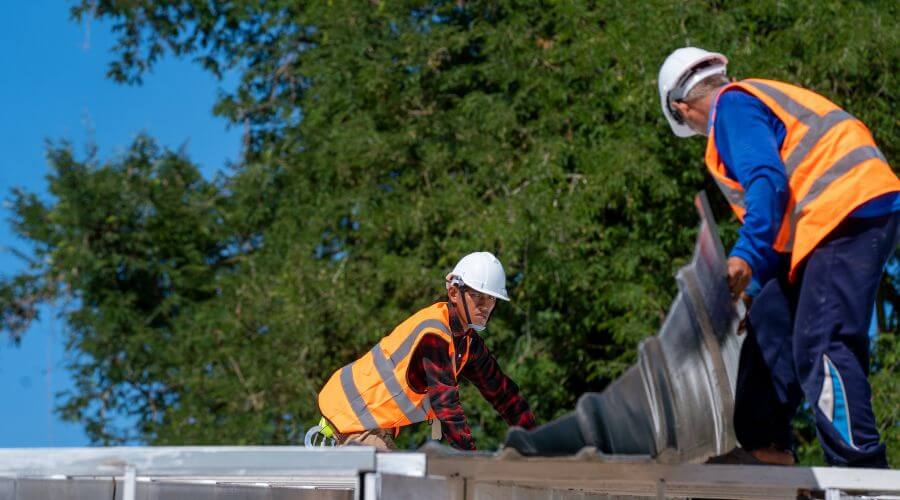 Professional new roof installation services in Oxford, MI